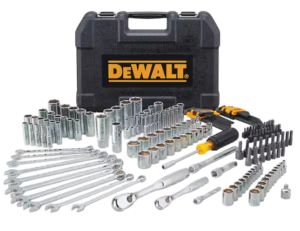DEWALT socket set showing DirectTorque geometry